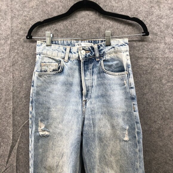Zara High Waisted Mom Jean Womens Size 2 Light Wash Blue Distressed Raw Hem - Picture 3 of 11